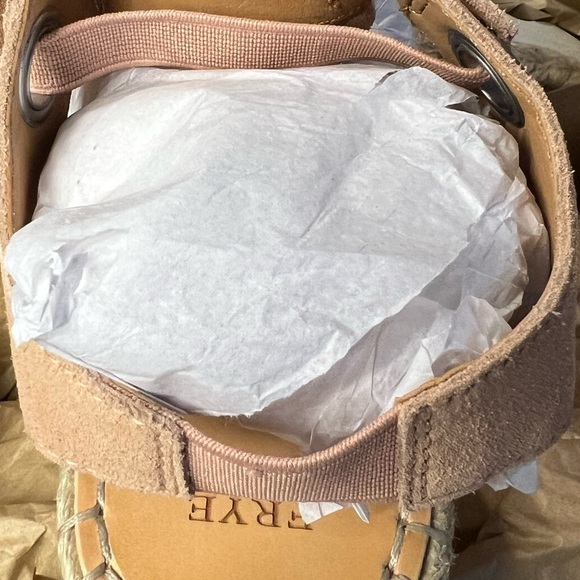 NIB FRYE & CO SUEDE LEATHER ESPADRILLE SANDALS SZ 8 LIGHT PINK BOW ACCENT - Picture 5 of 6